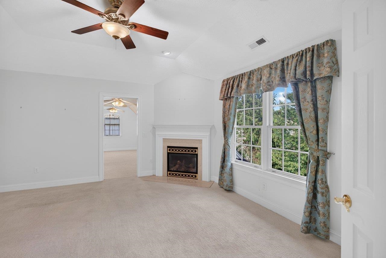 1281 KENTSHIRE DR
