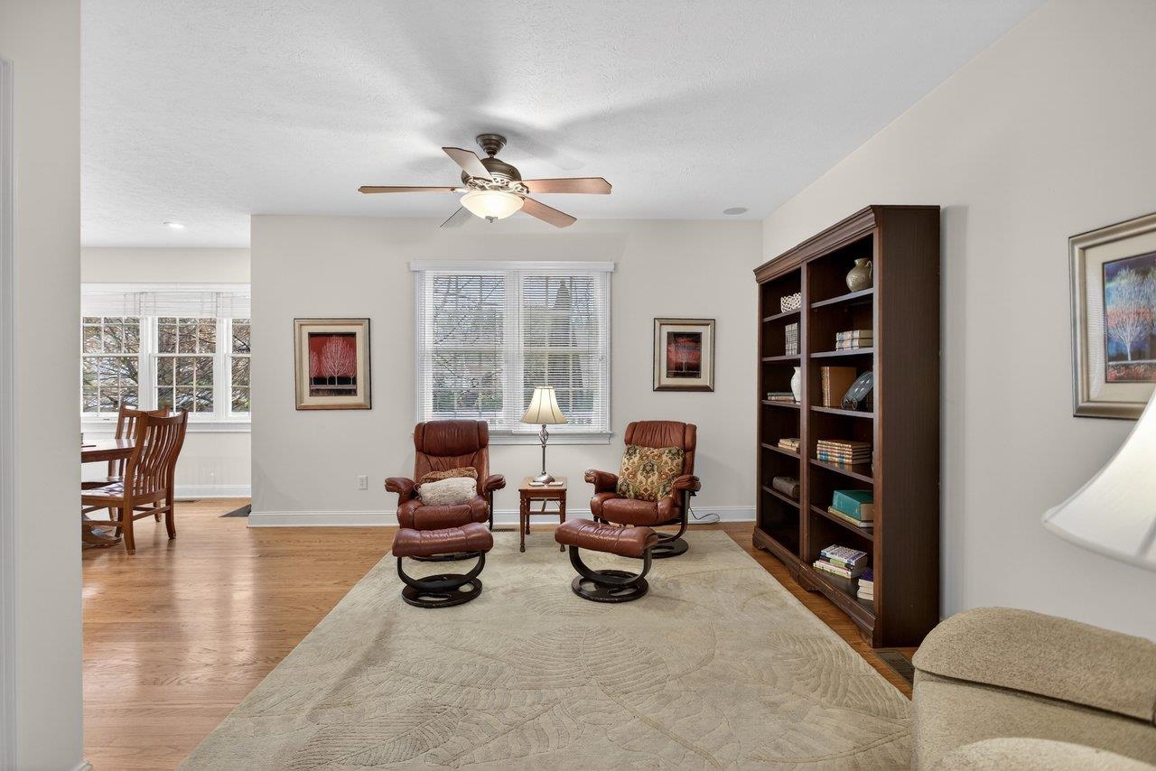 1281 KENTSHIRE DR