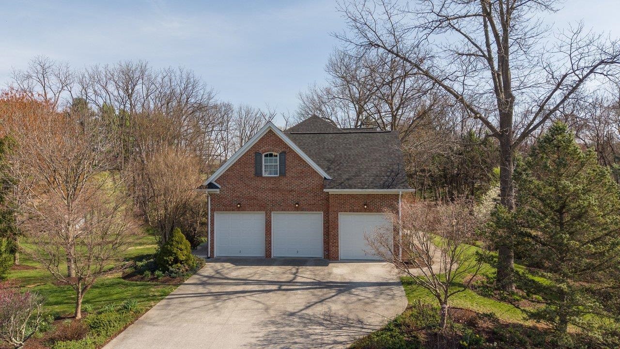 1281 KENTSHIRE DR