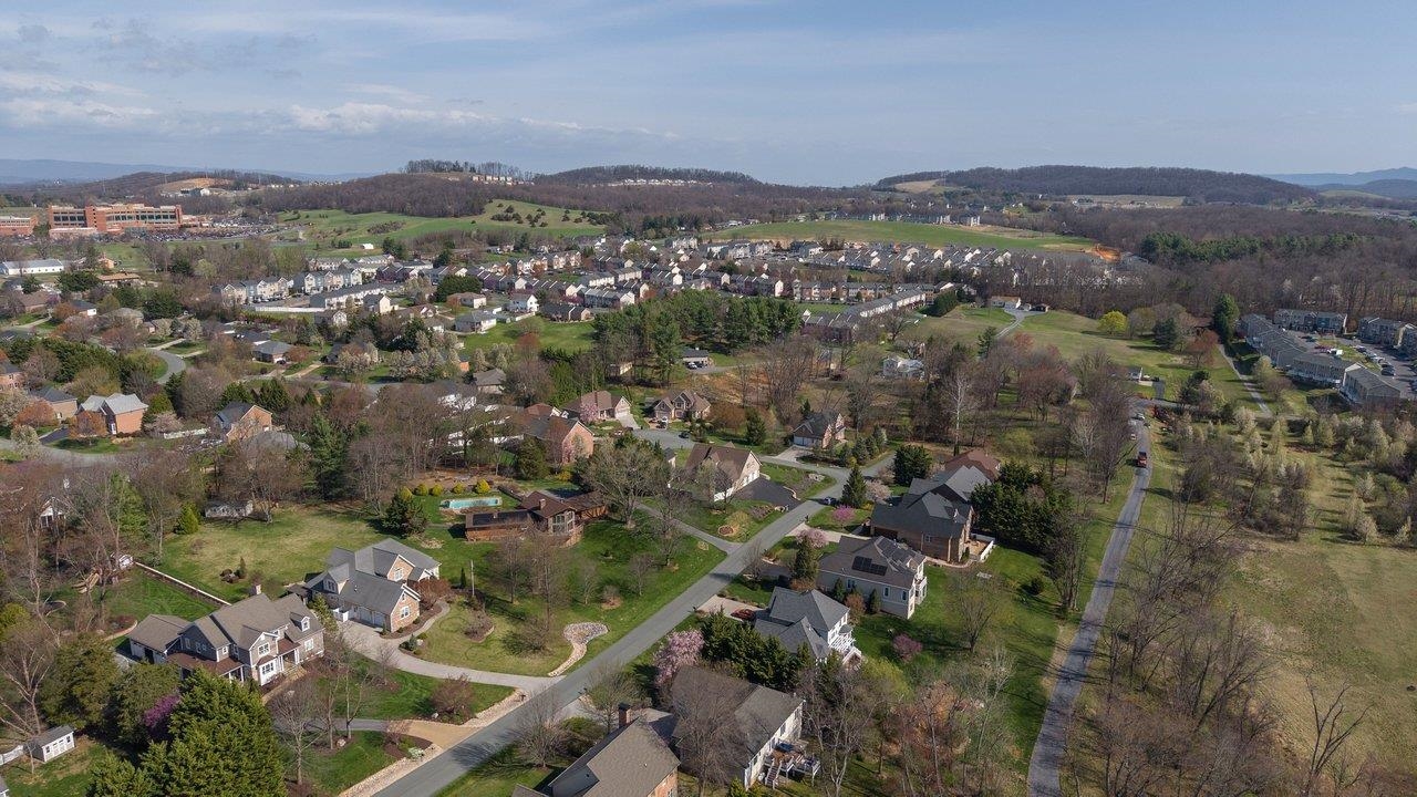1281 KENTSHIRE DR