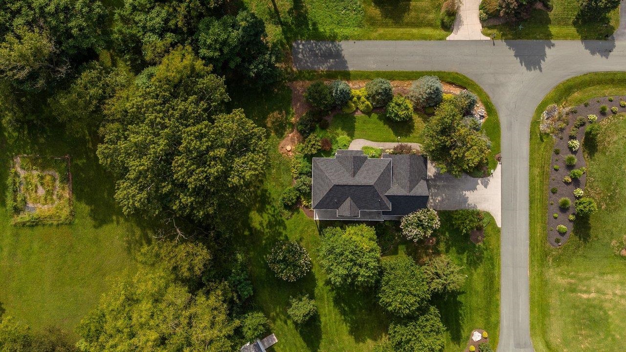 1281 KENTSHIRE DR