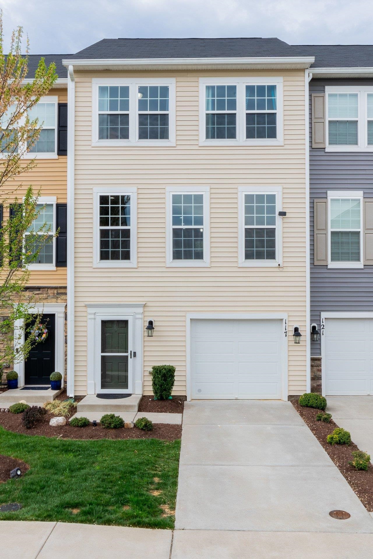 117 WILLOWSHIRE CT