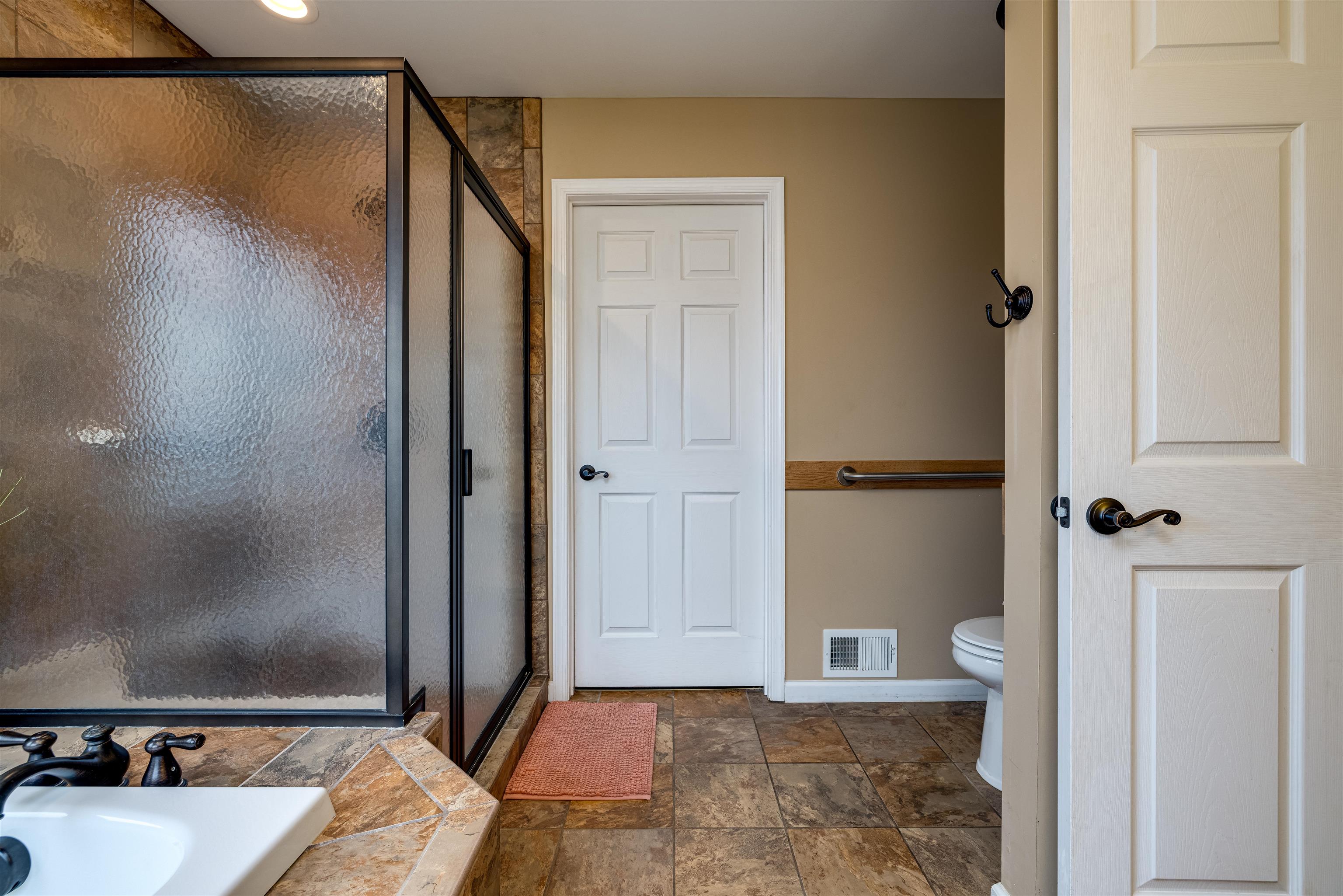 2225 & 2319 VALLEY BURG RD