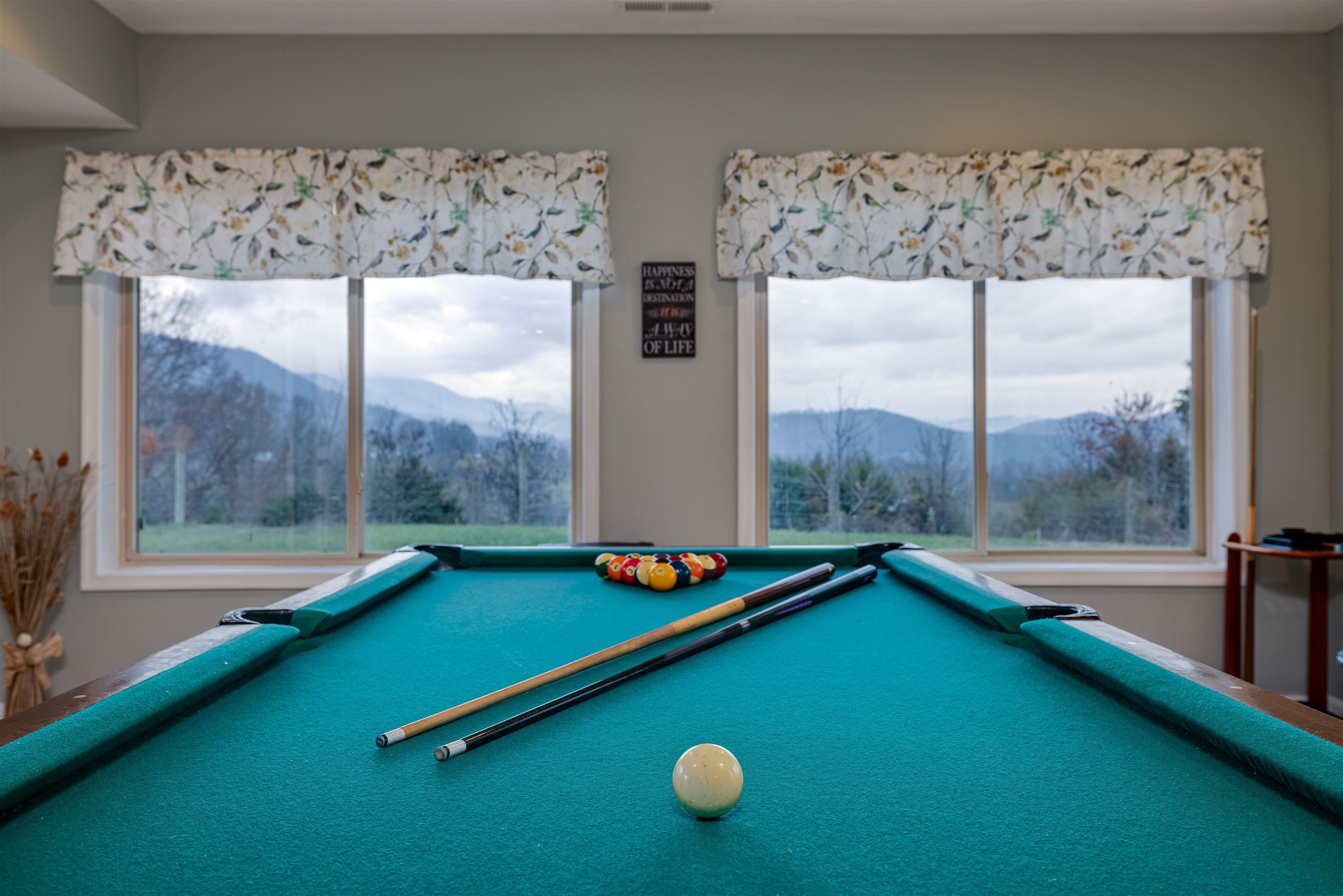 2225 & 2319 VALLEY BURG RD