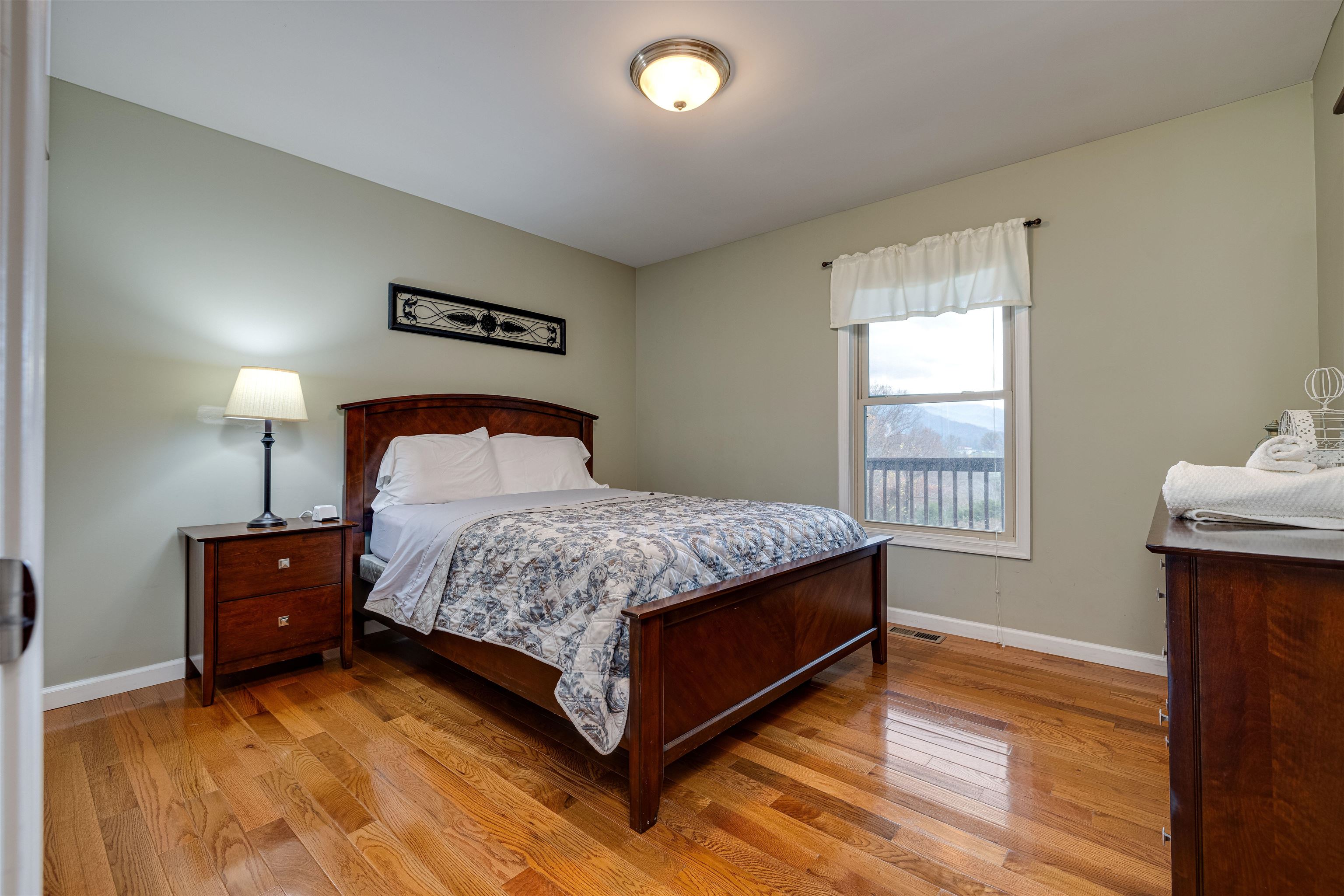 2225 & 2319 VALLEY BURG RD