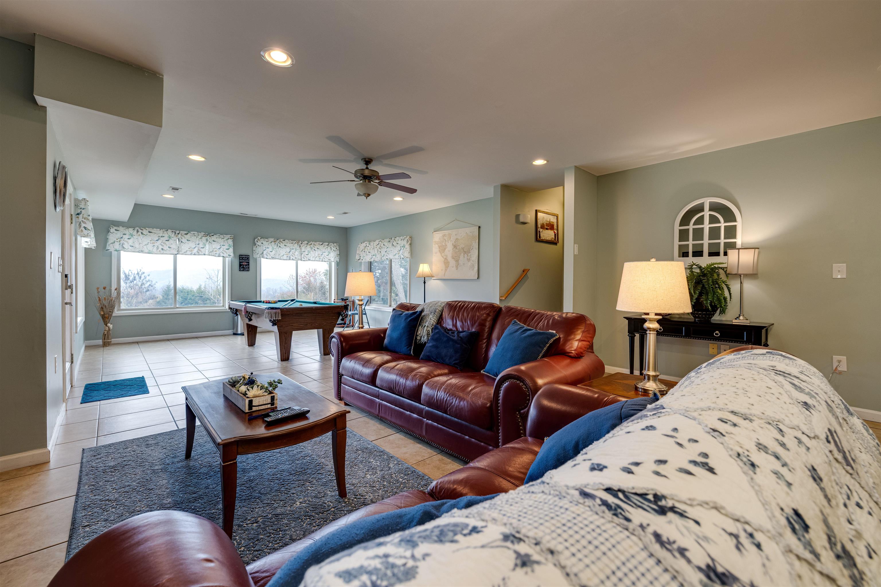 2225 & 2319 VALLEY BURG RD