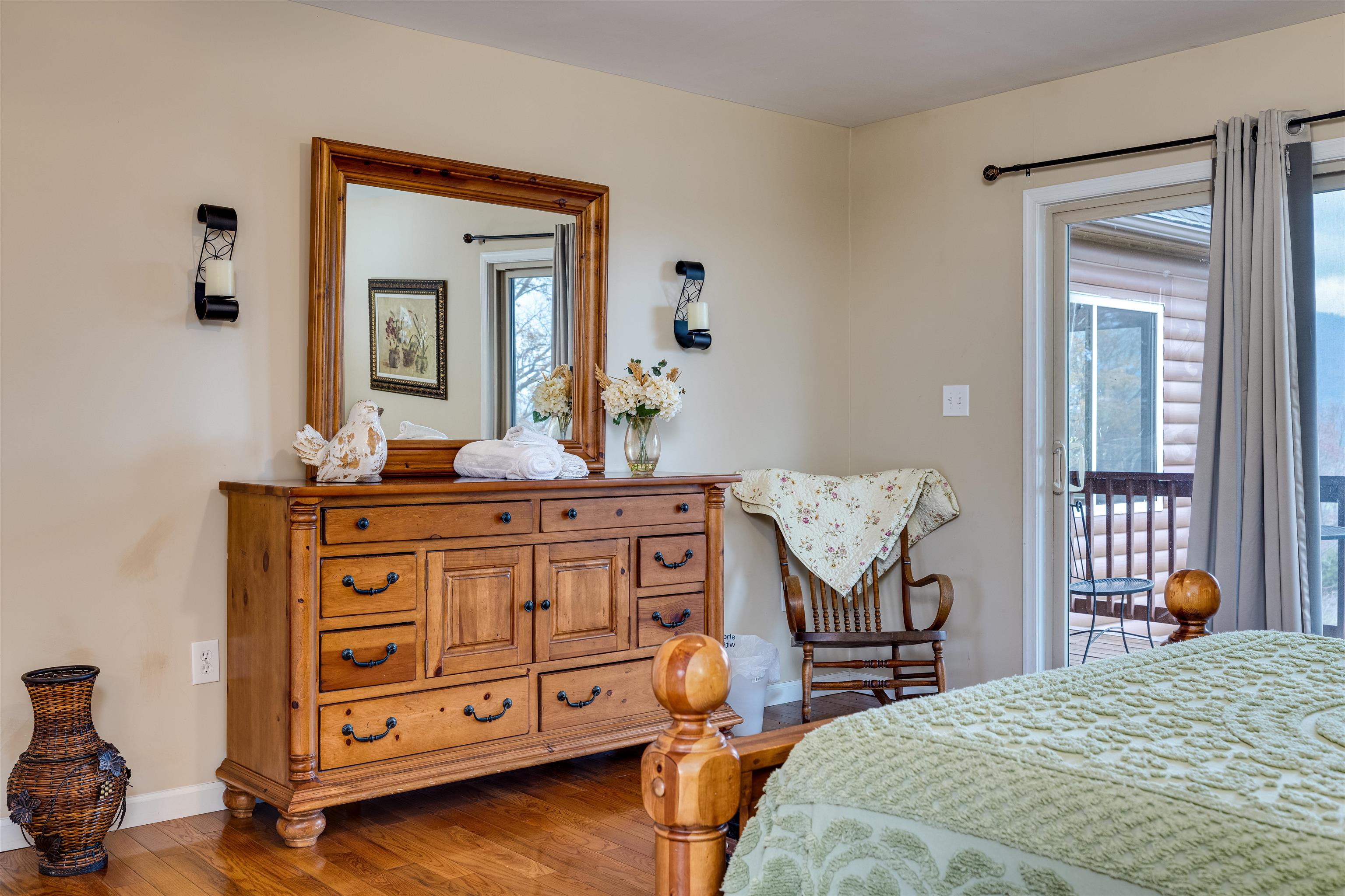 2225 & 2319 VALLEY BURG RD