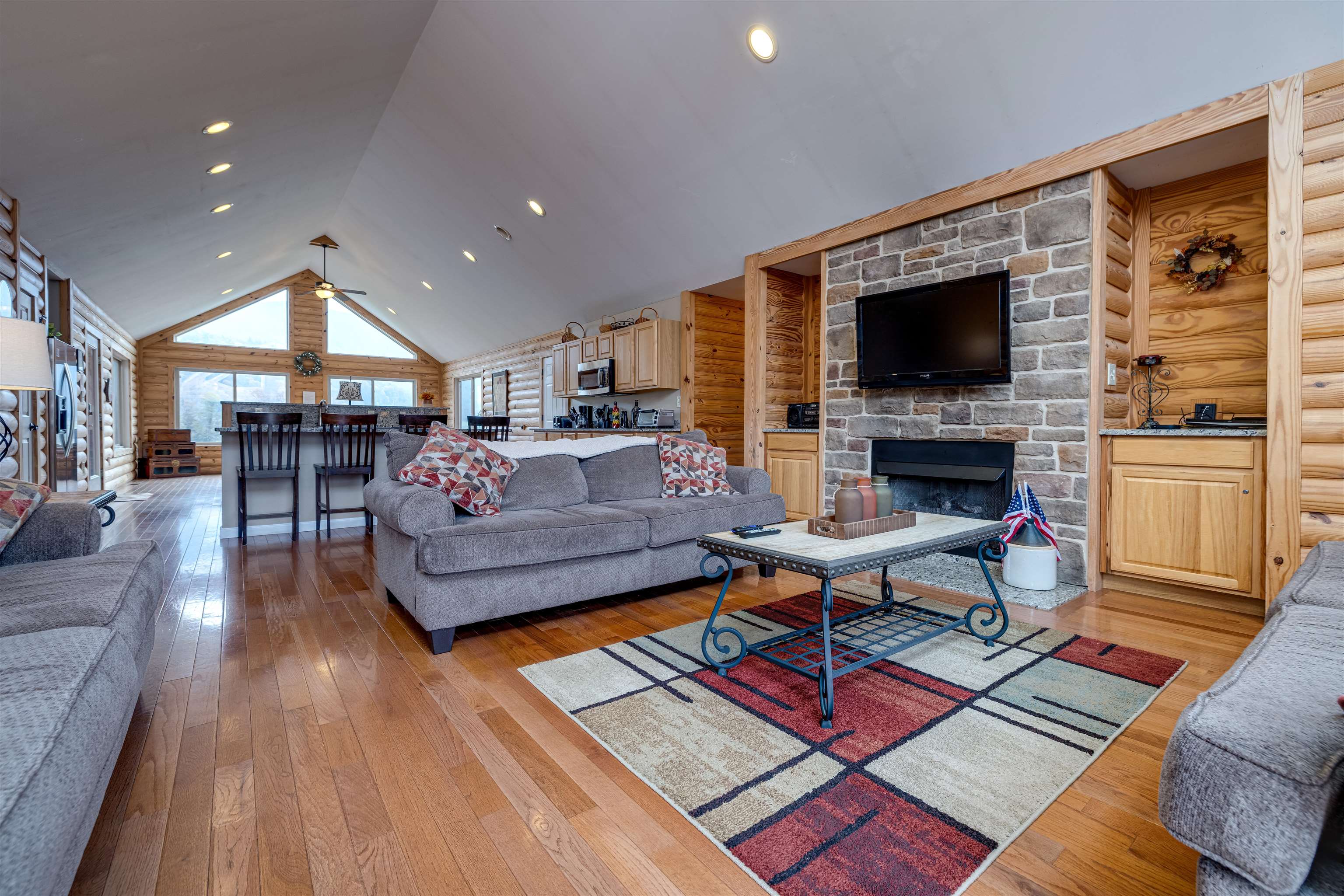 2225 & 2319 VALLEY BURG RD