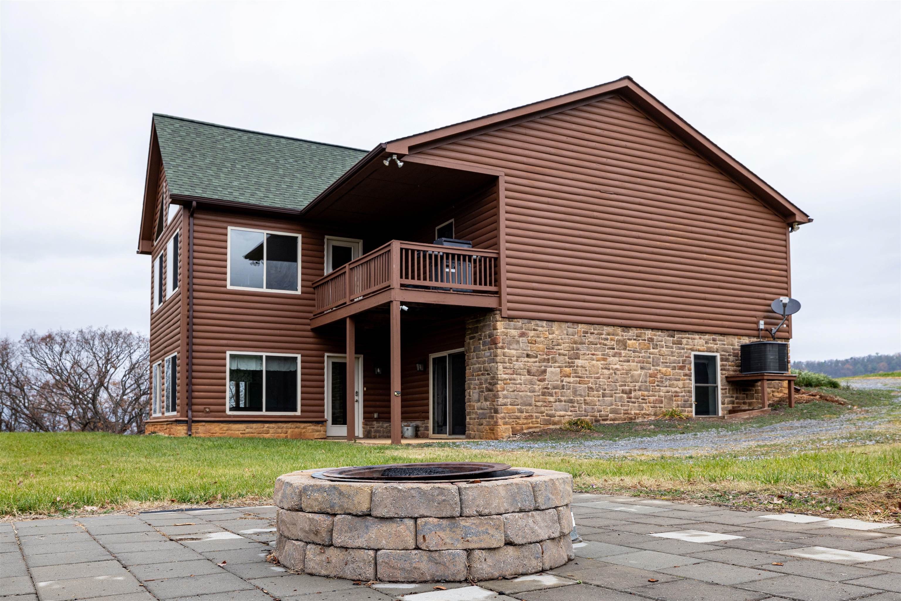 2225 & 2319 VALLEY BURG RD