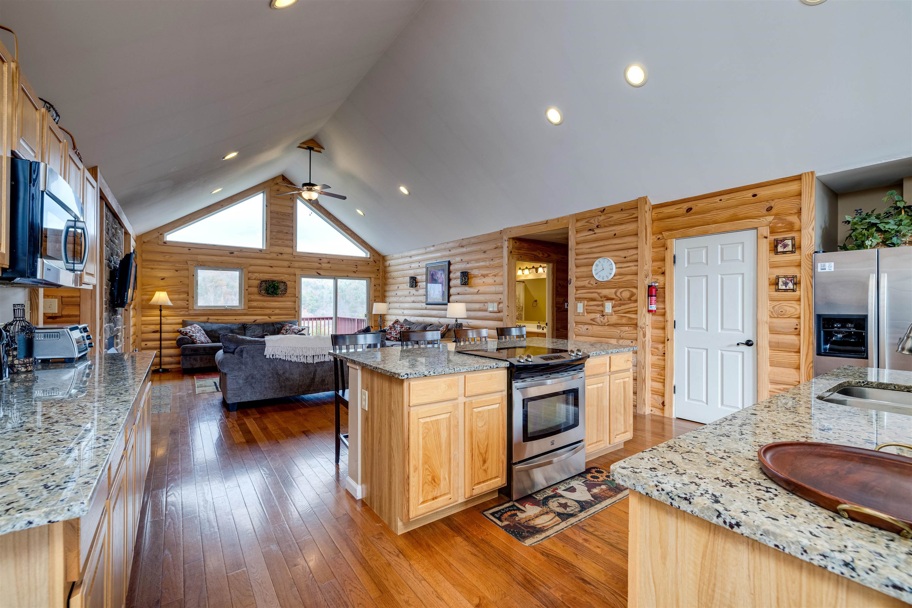 2225 & 2319 VALLEY BURG RD