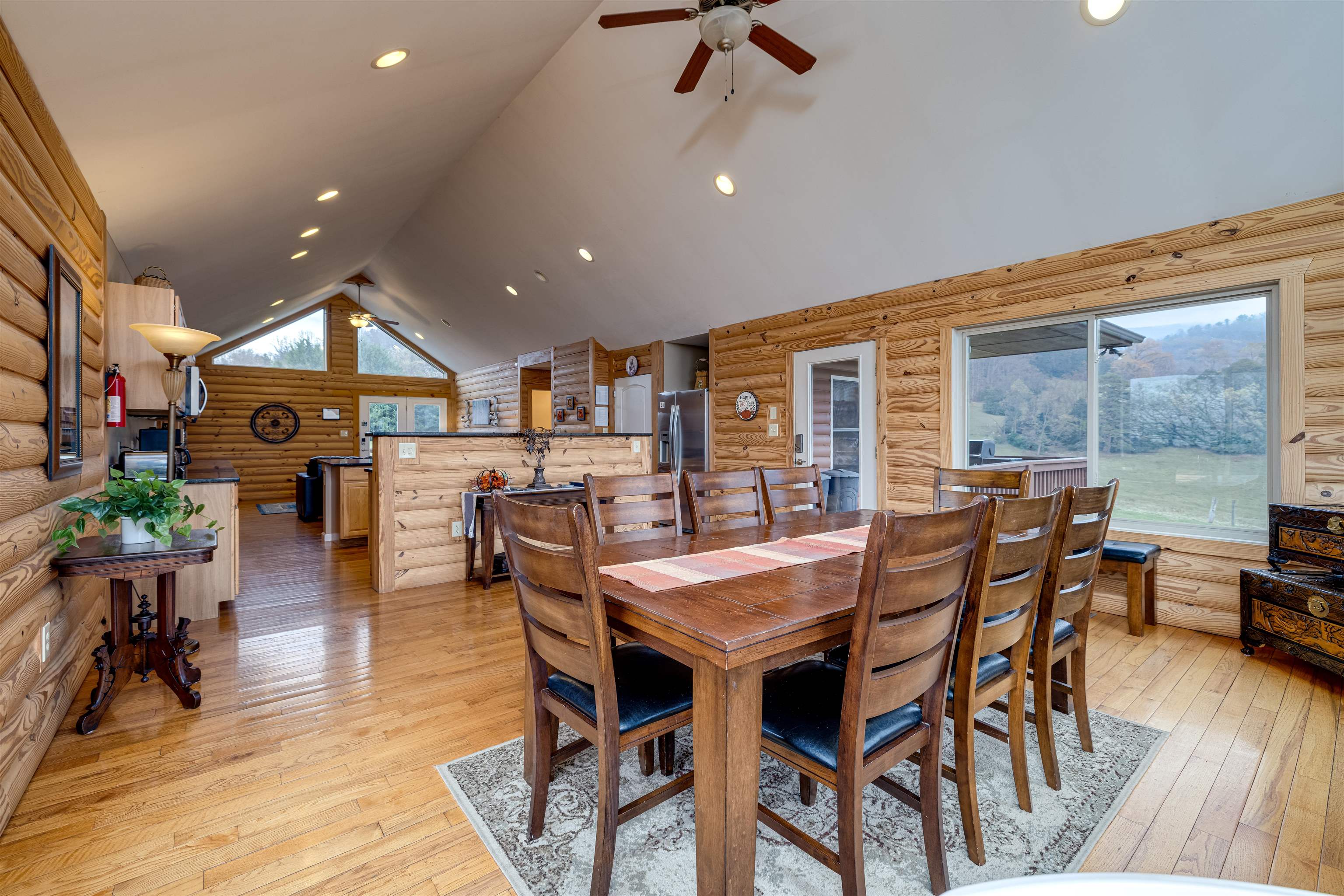 2225 & 2319 VALLEY BURG RD