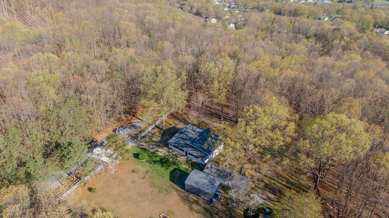 160 GALE LN