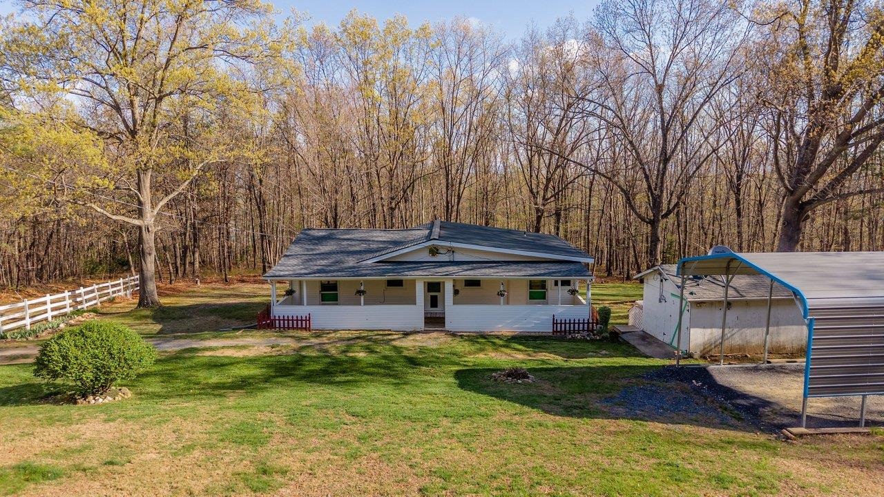 160 GALE LN