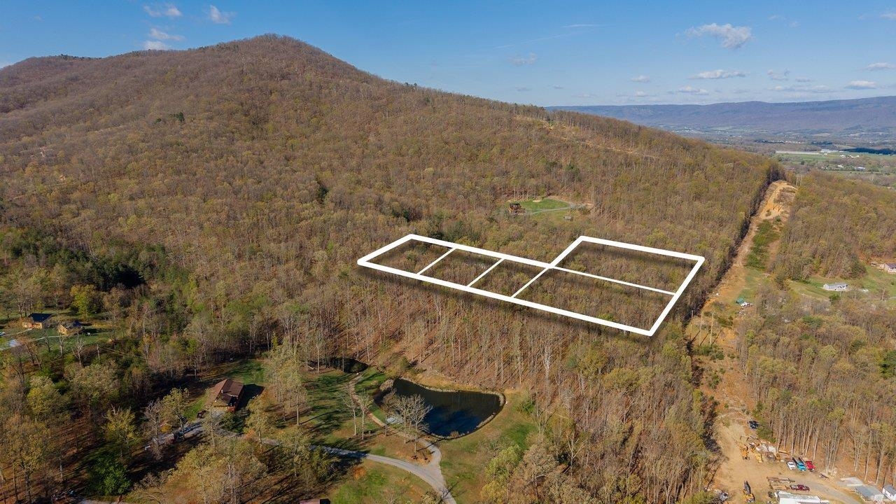 160 GALE LN