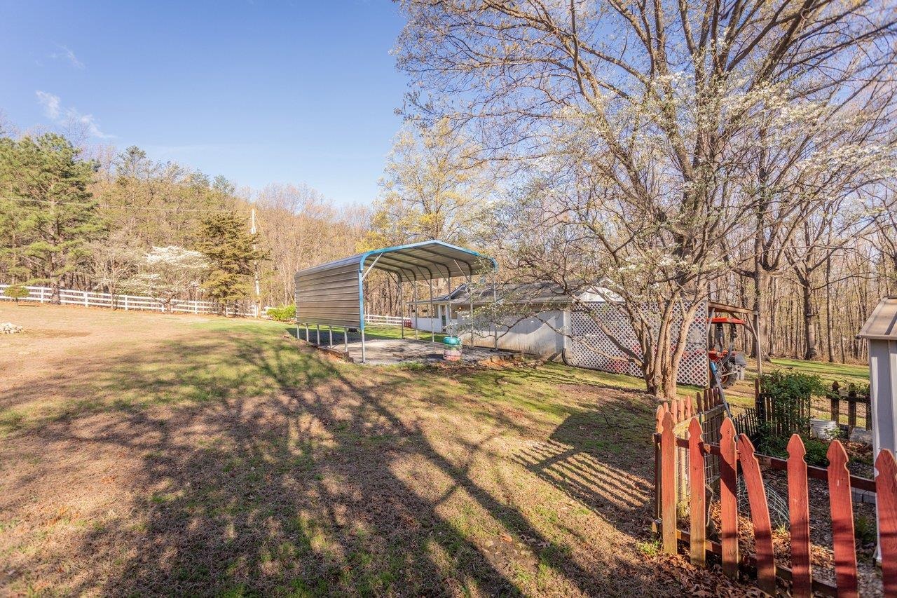 160 GALE LN