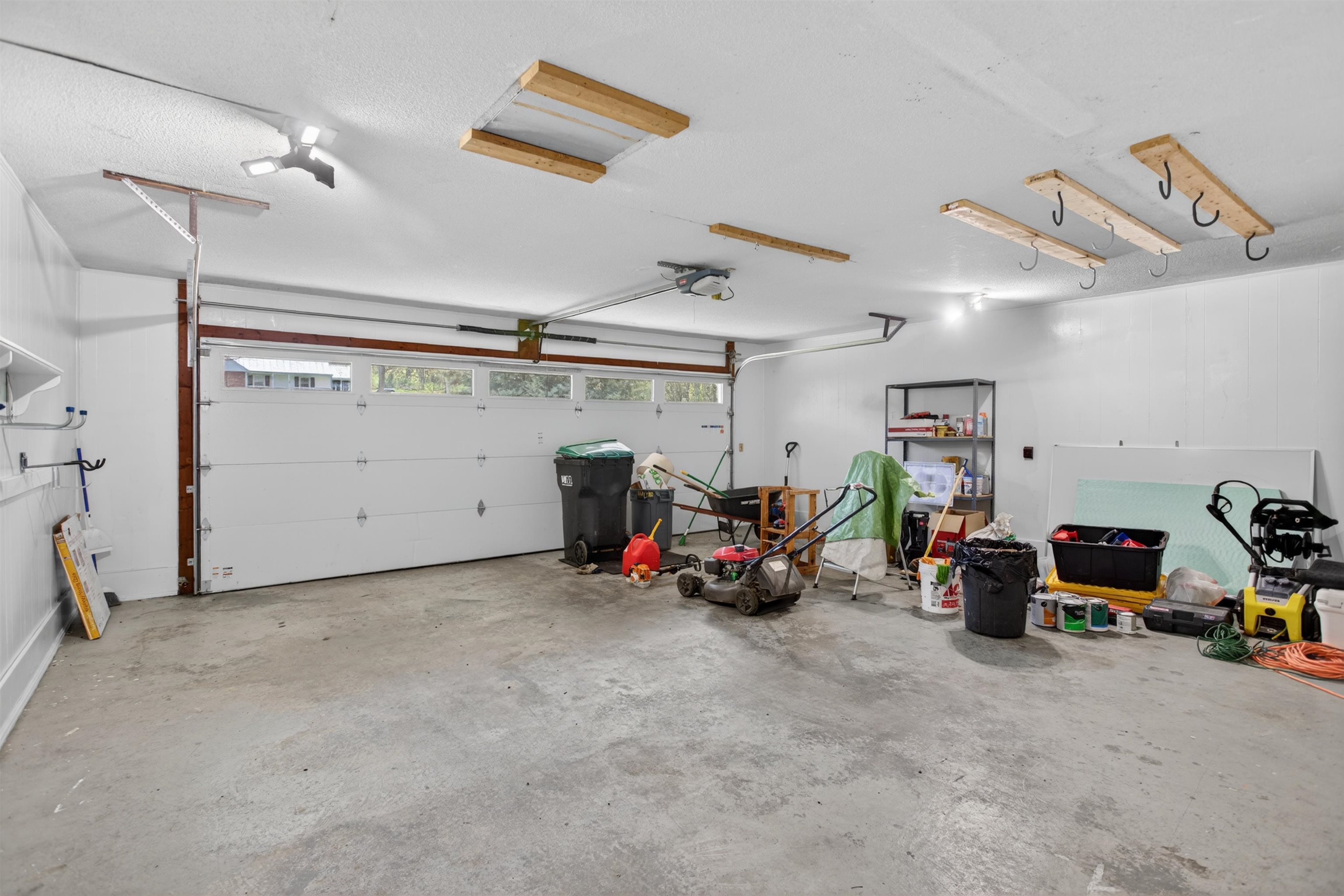 322 ERICKSON AVE