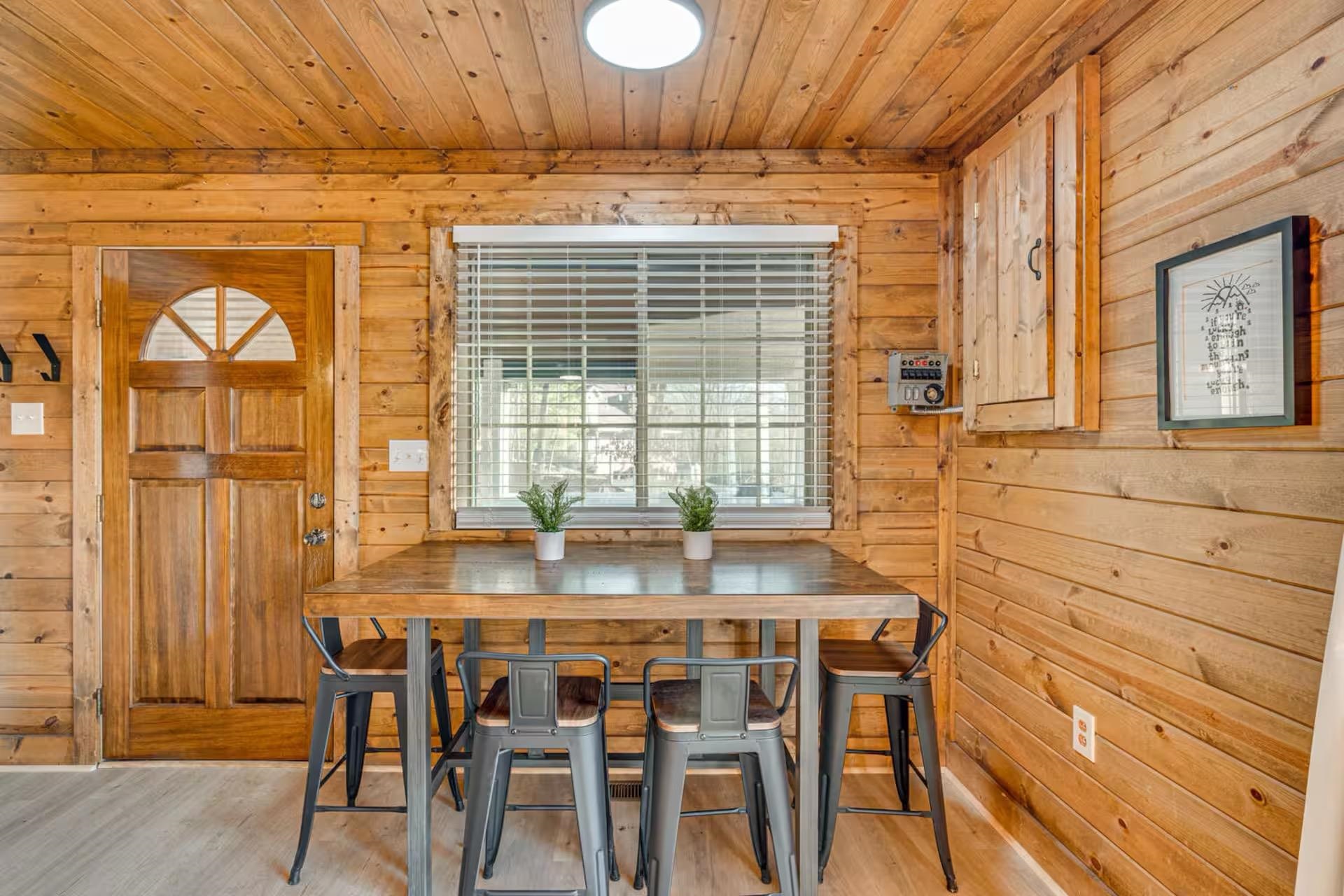 137 PARK VIEW DR