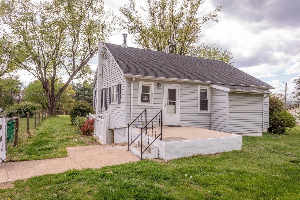 1856 GRAVELS RD