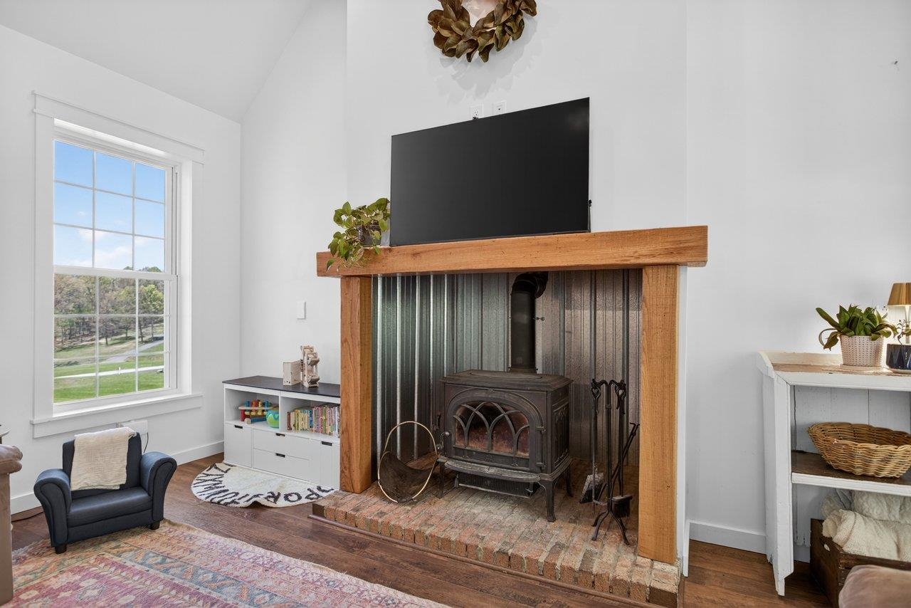 5266 FOOTHILLS LN