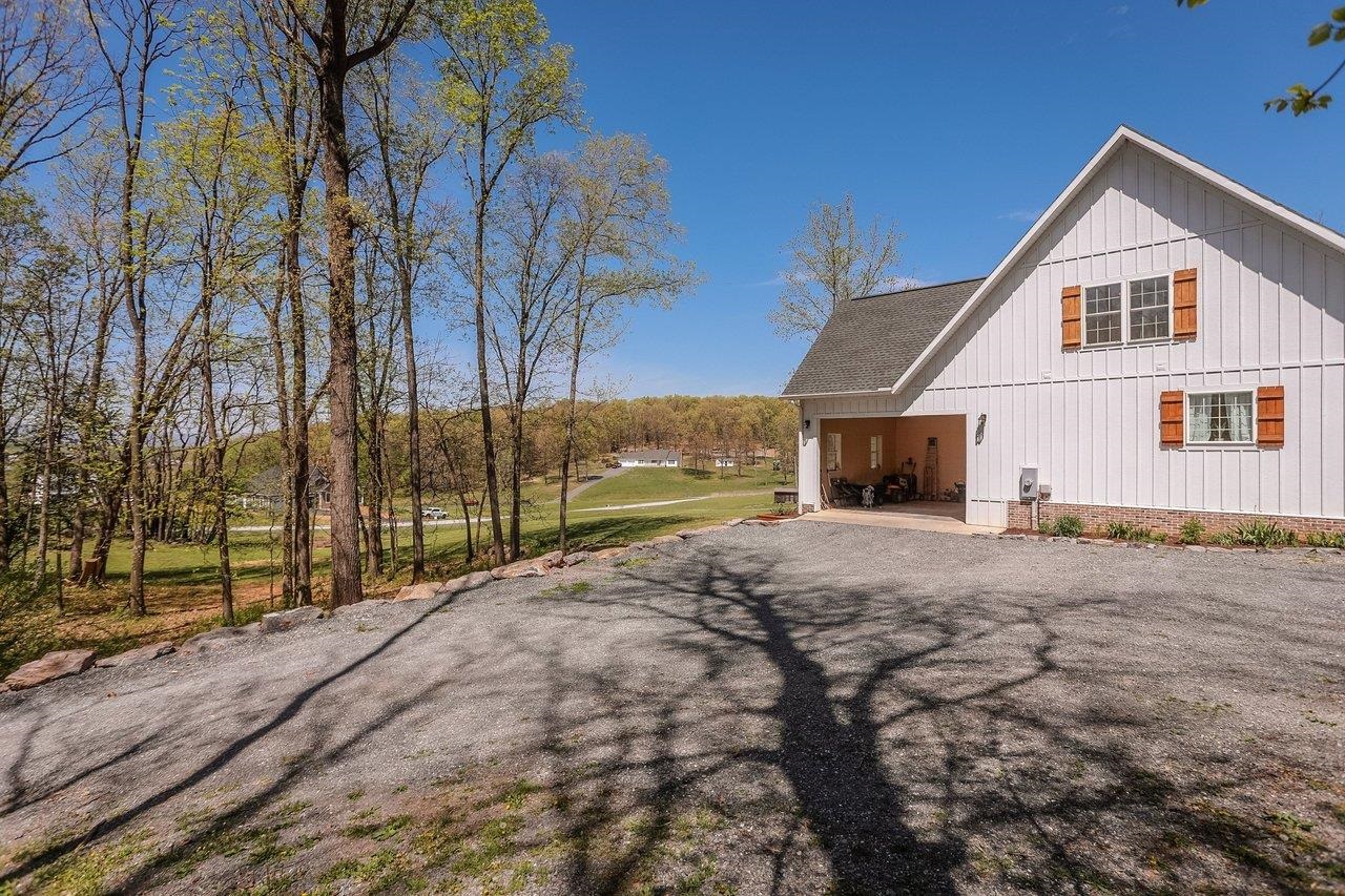 5266 FOOTHILLS LN