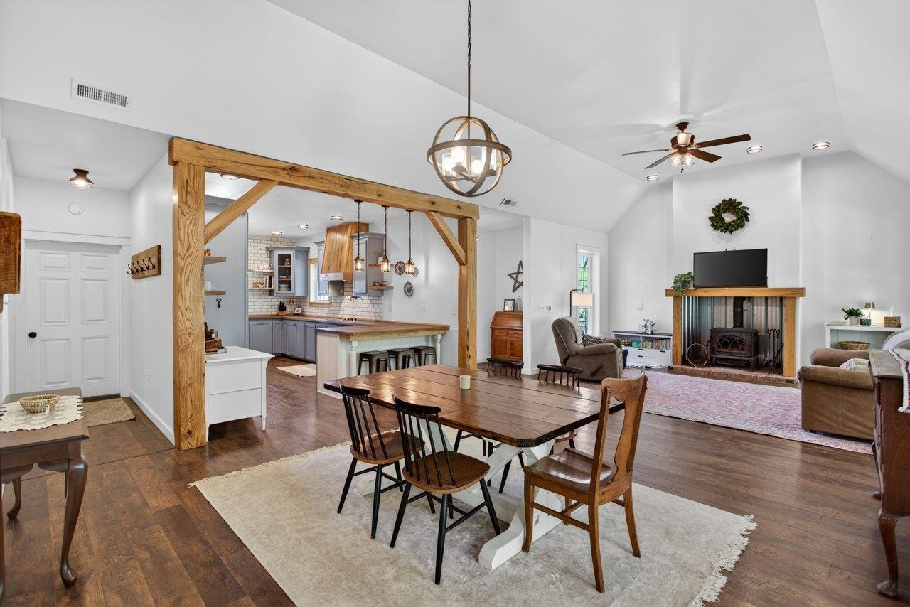 5266 FOOTHILLS LN
