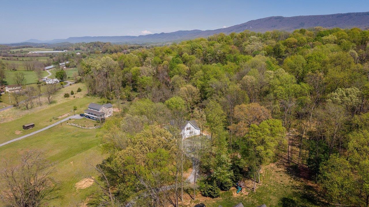 5266 FOOTHILLS LN