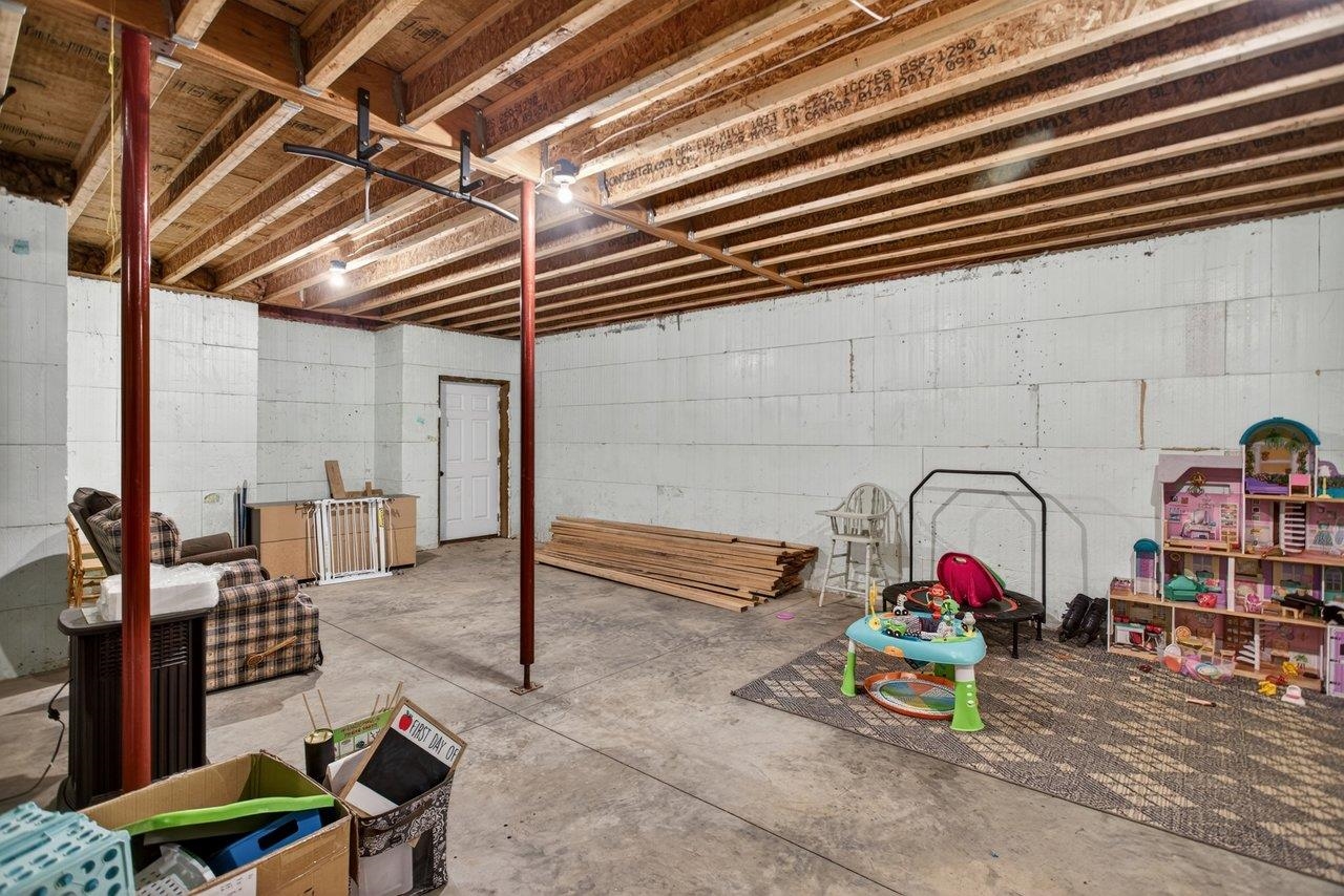 5266 FOOTHILLS LN