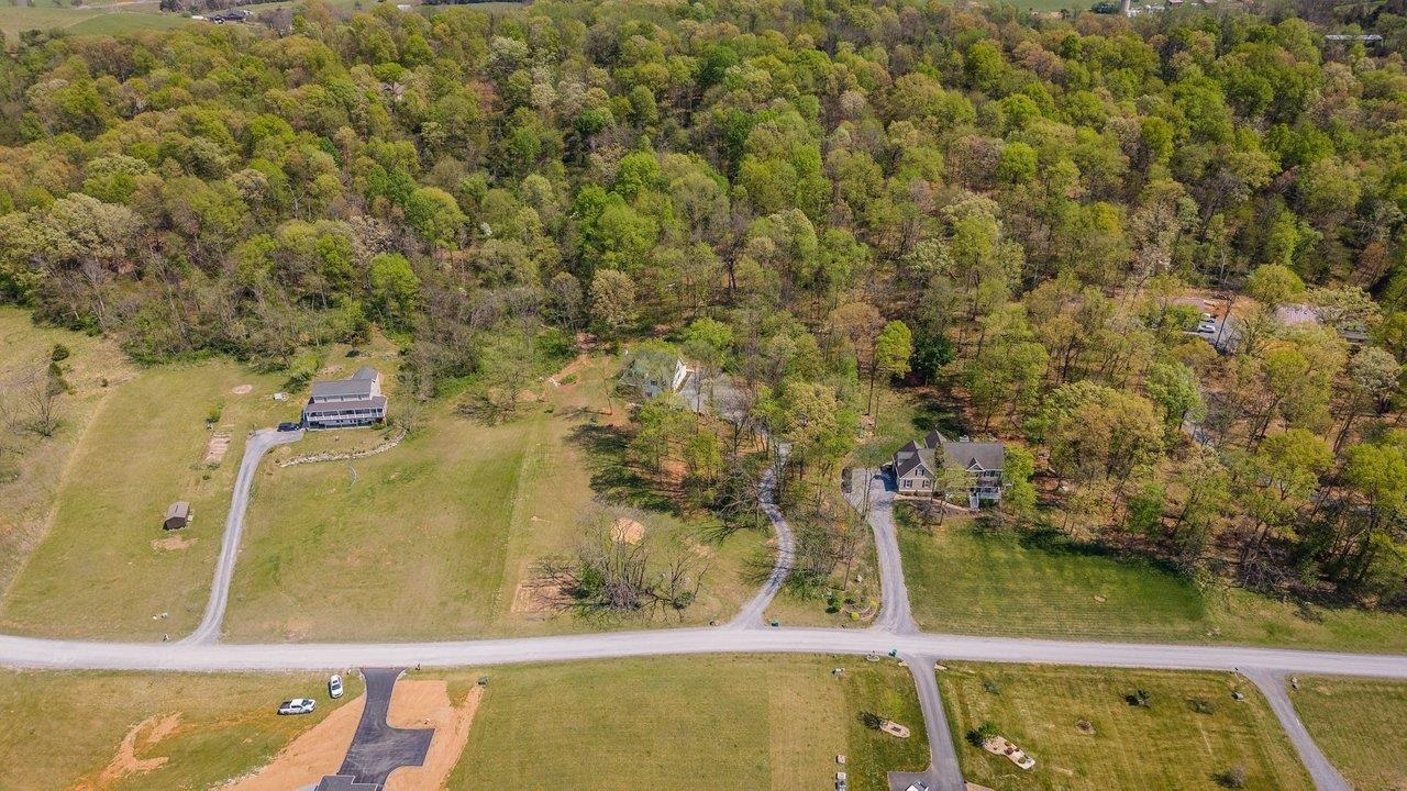 5266 FOOTHILLS LN