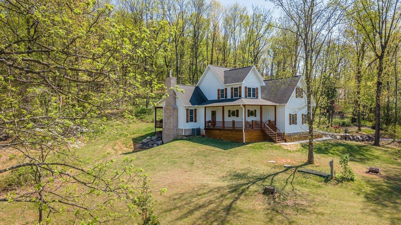 5266 FOOTHILLS LN