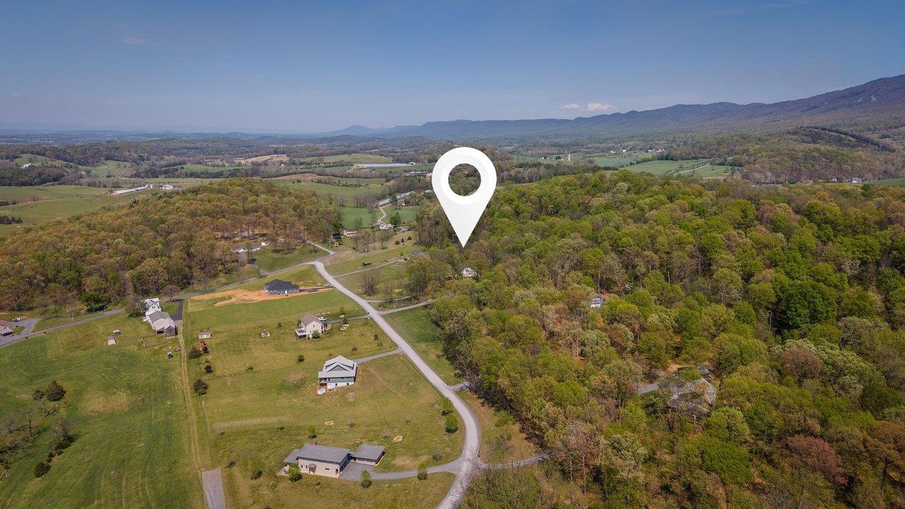 5266 FOOTHILLS LN