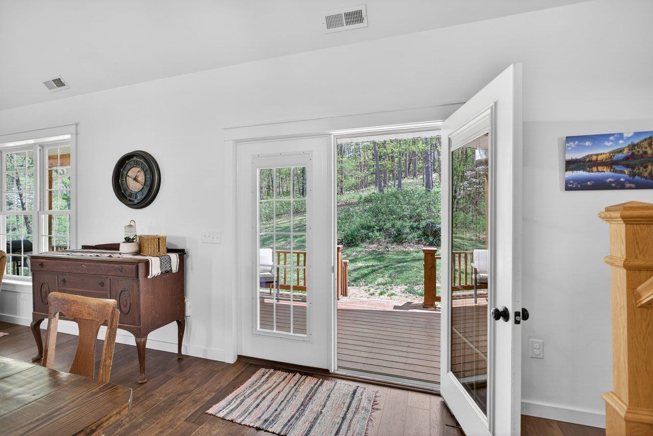 5266 FOOTHILLS LN