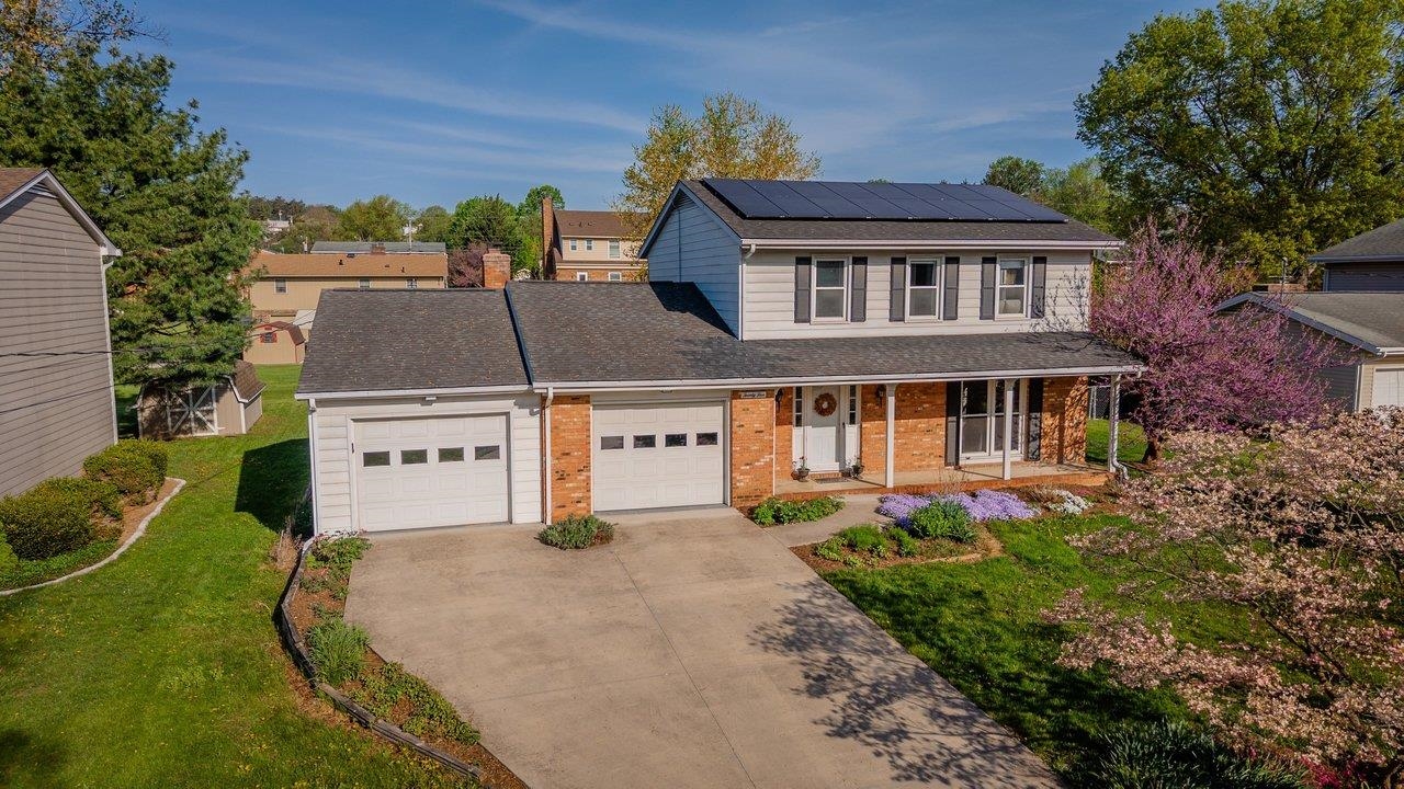 25 EMERY ST