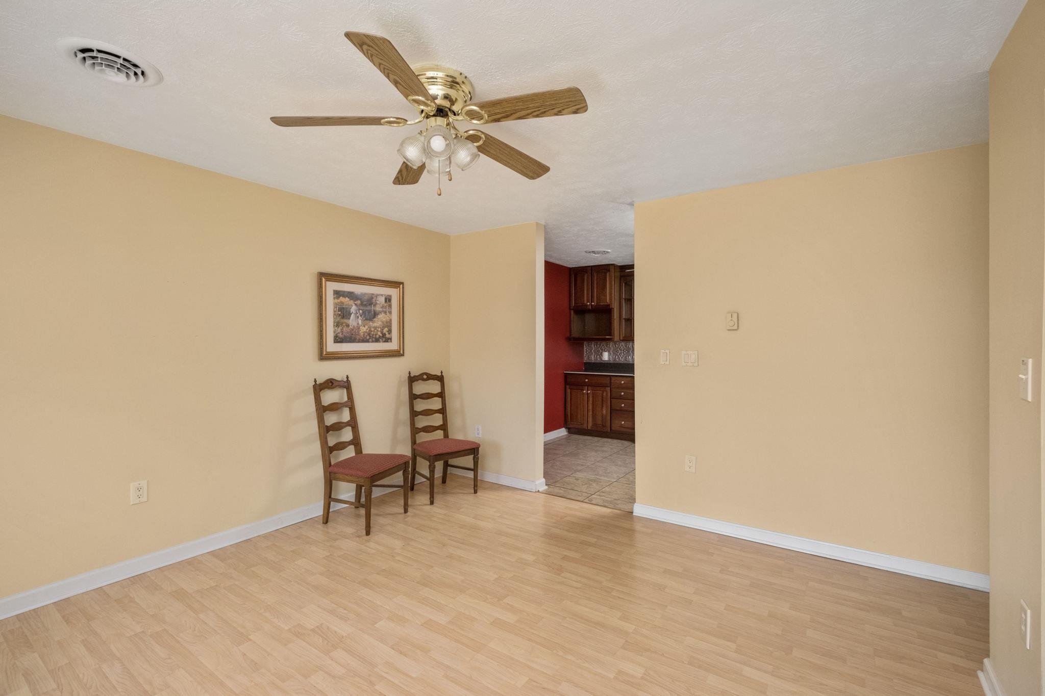 161 E RIVERSIDE DR