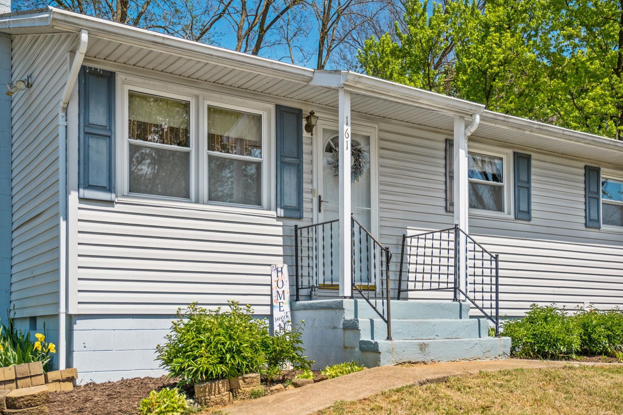 161 E RIVERSIDE DR