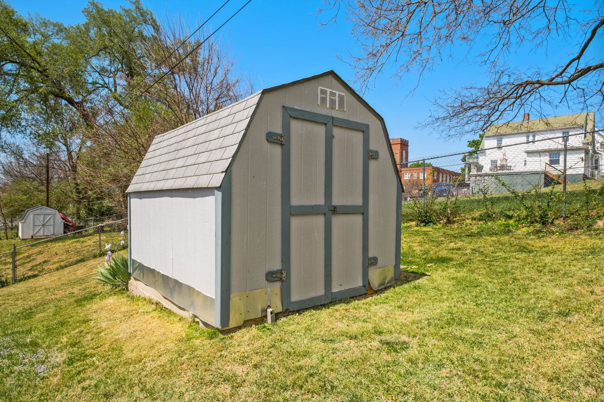 161 E RIVERSIDE DR