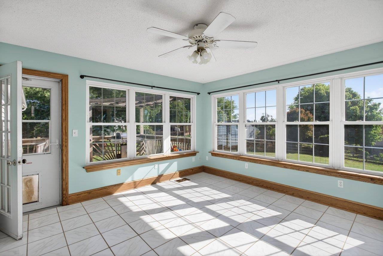 127 VALLEY VIEW AVE