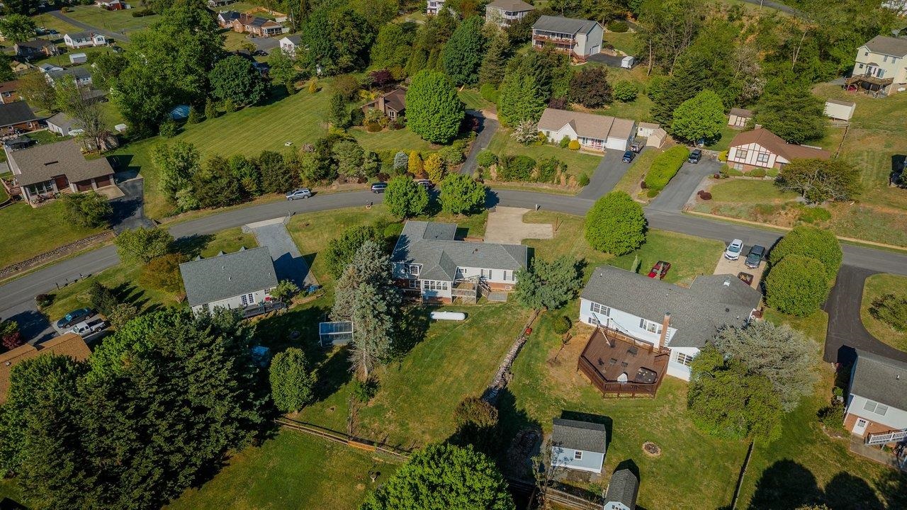 127 VALLEY VIEW AVE