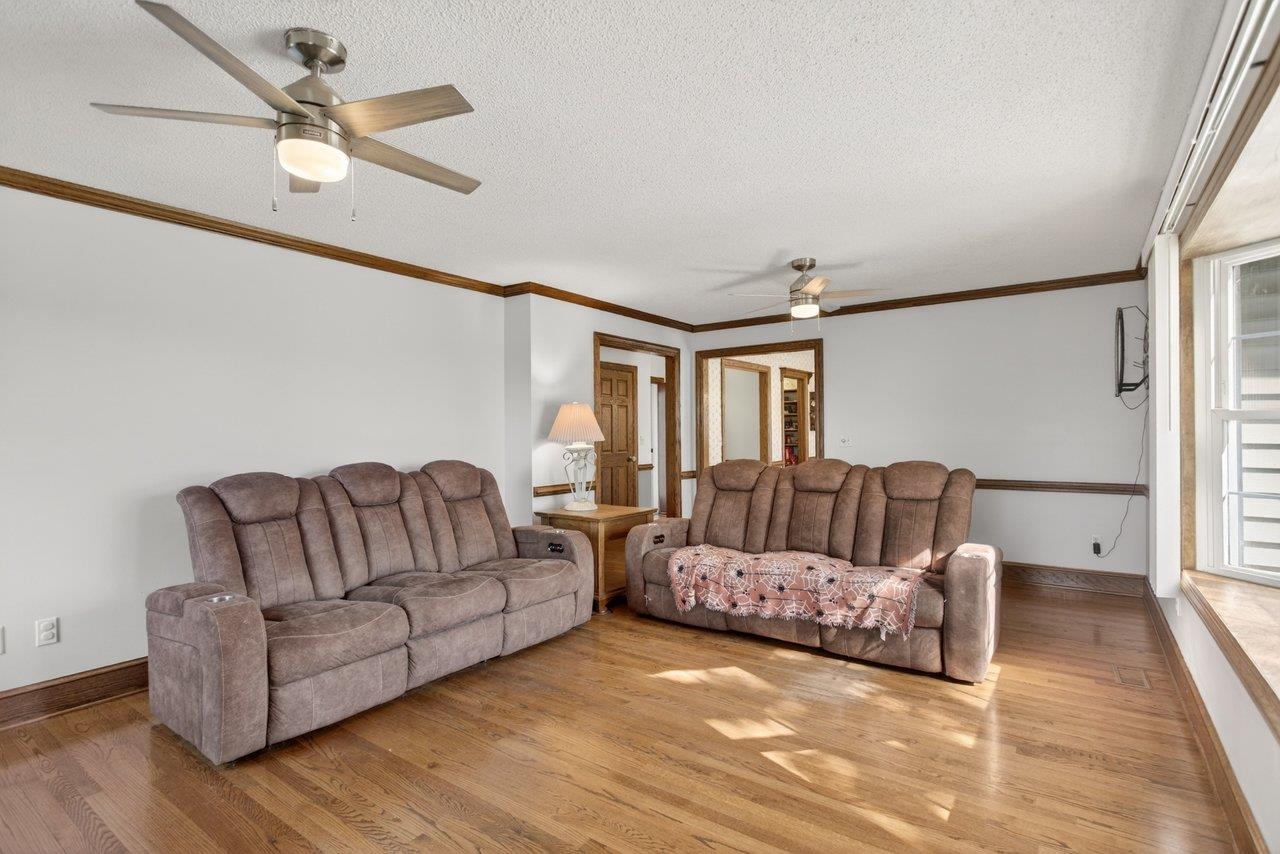 127 VALLEY VIEW AVE