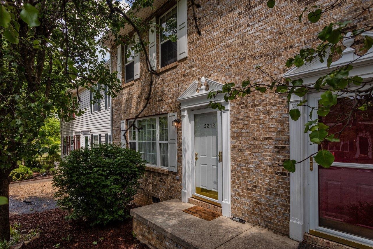 2312 BRECKENRIDGE CT
