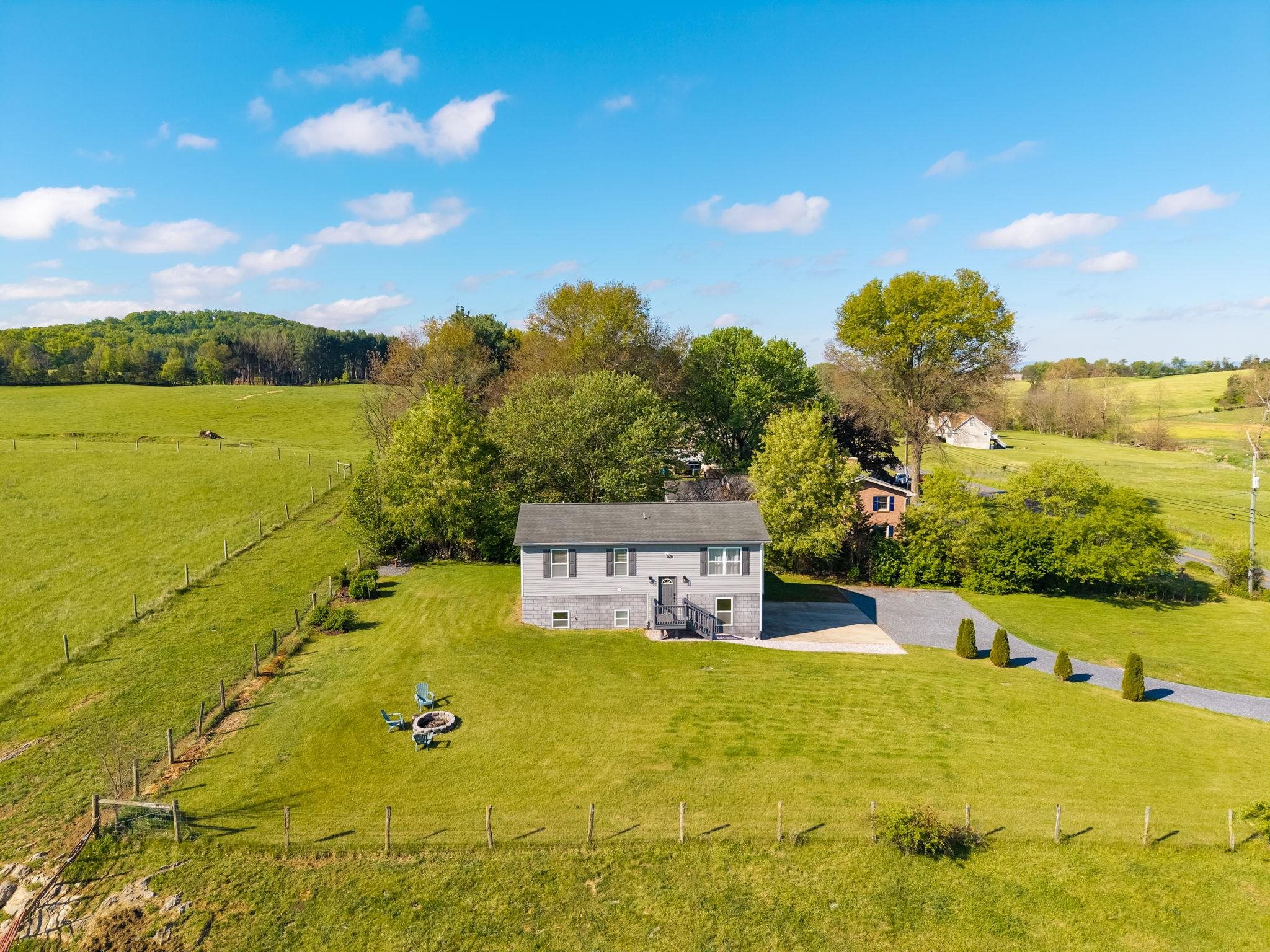3751 PINEVILLE RD