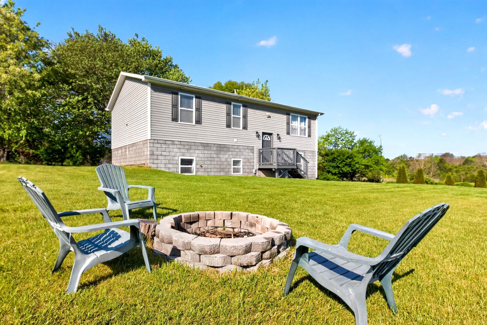 3751 PINEVILLE RD