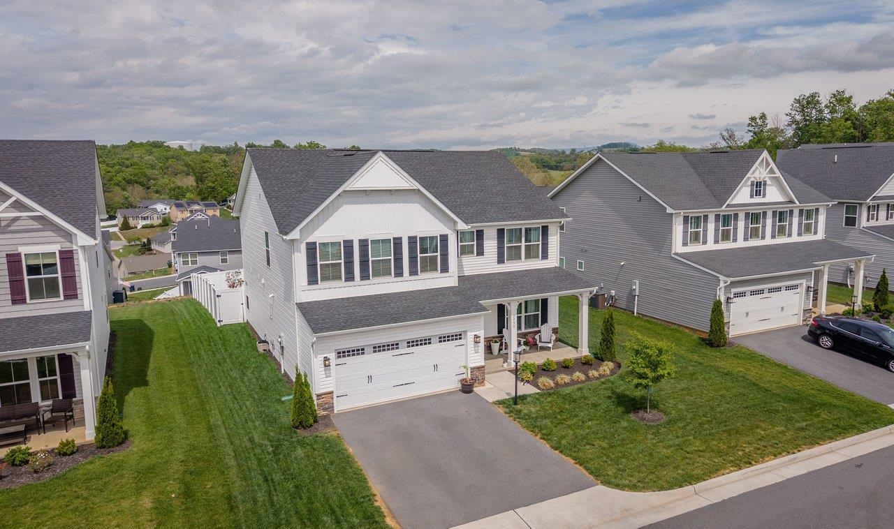2750 RIDGE HAVEN DR