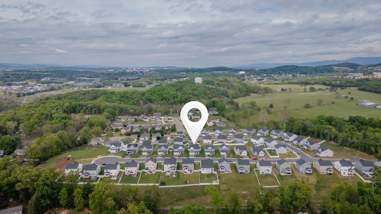 2750 RIDGE HAVEN DR