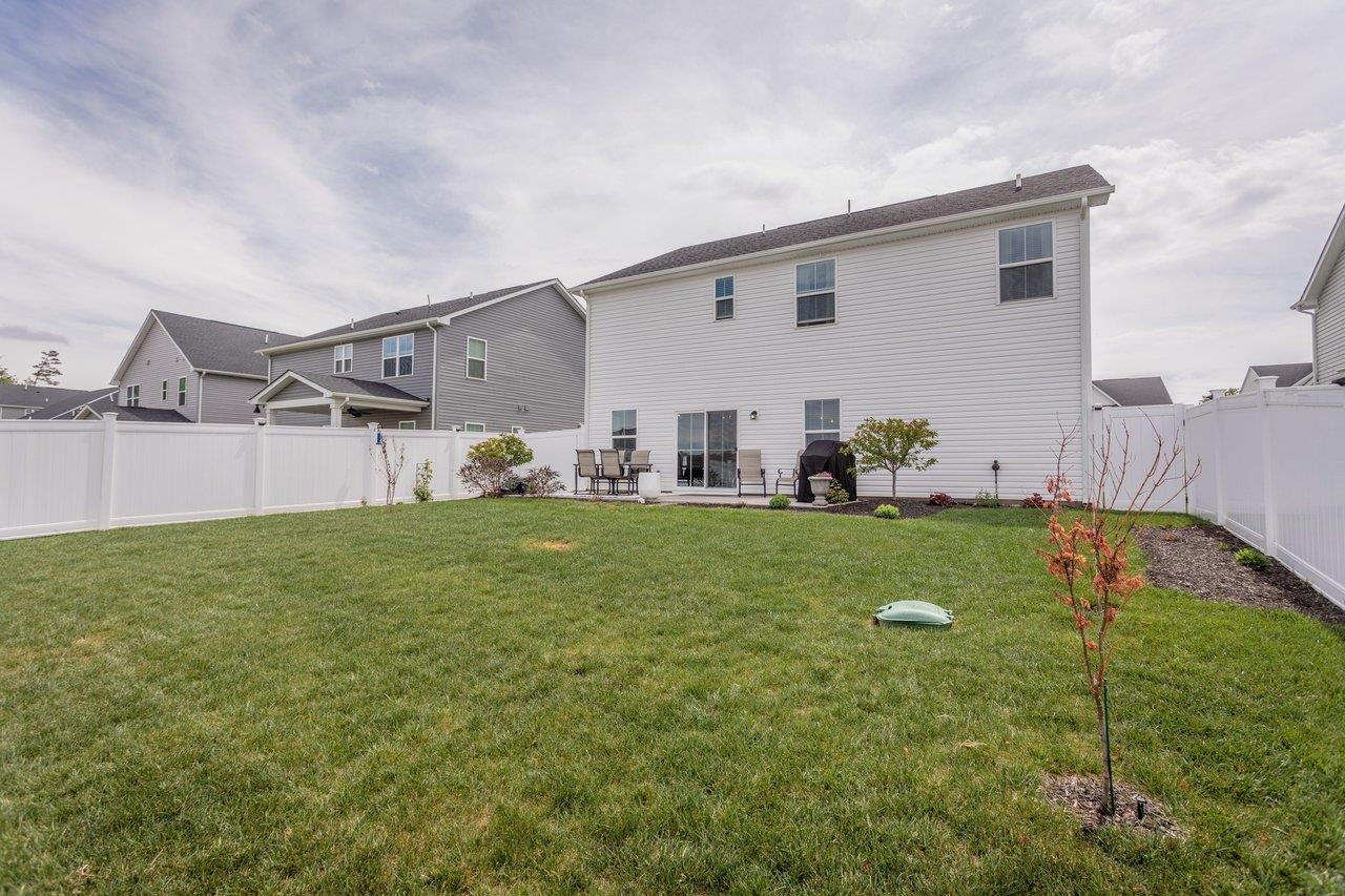 2750 RIDGE HAVEN DR
