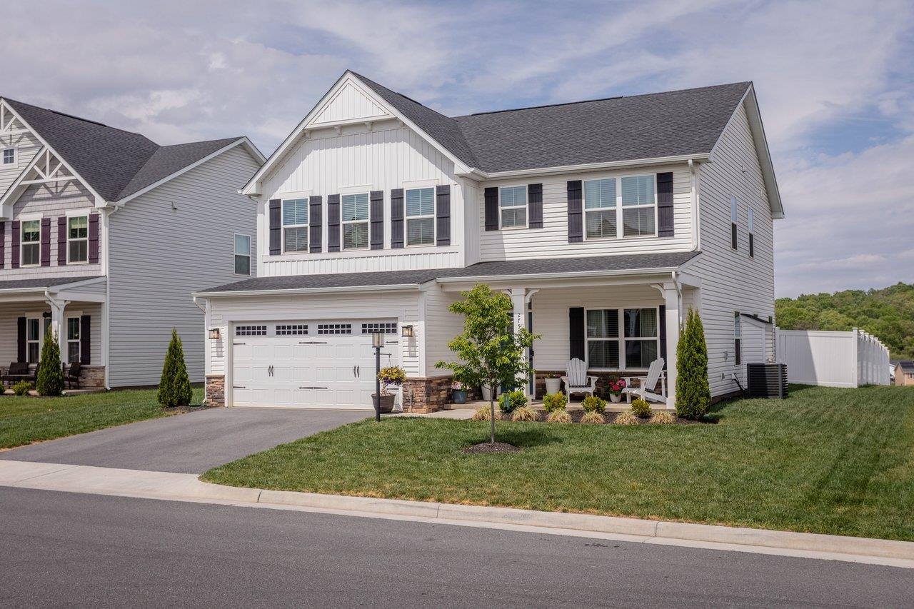 2750 RIDGE HAVEN DR
