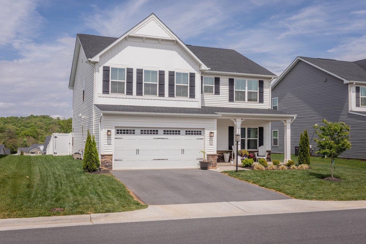 2750 RIDGE HAVEN DR