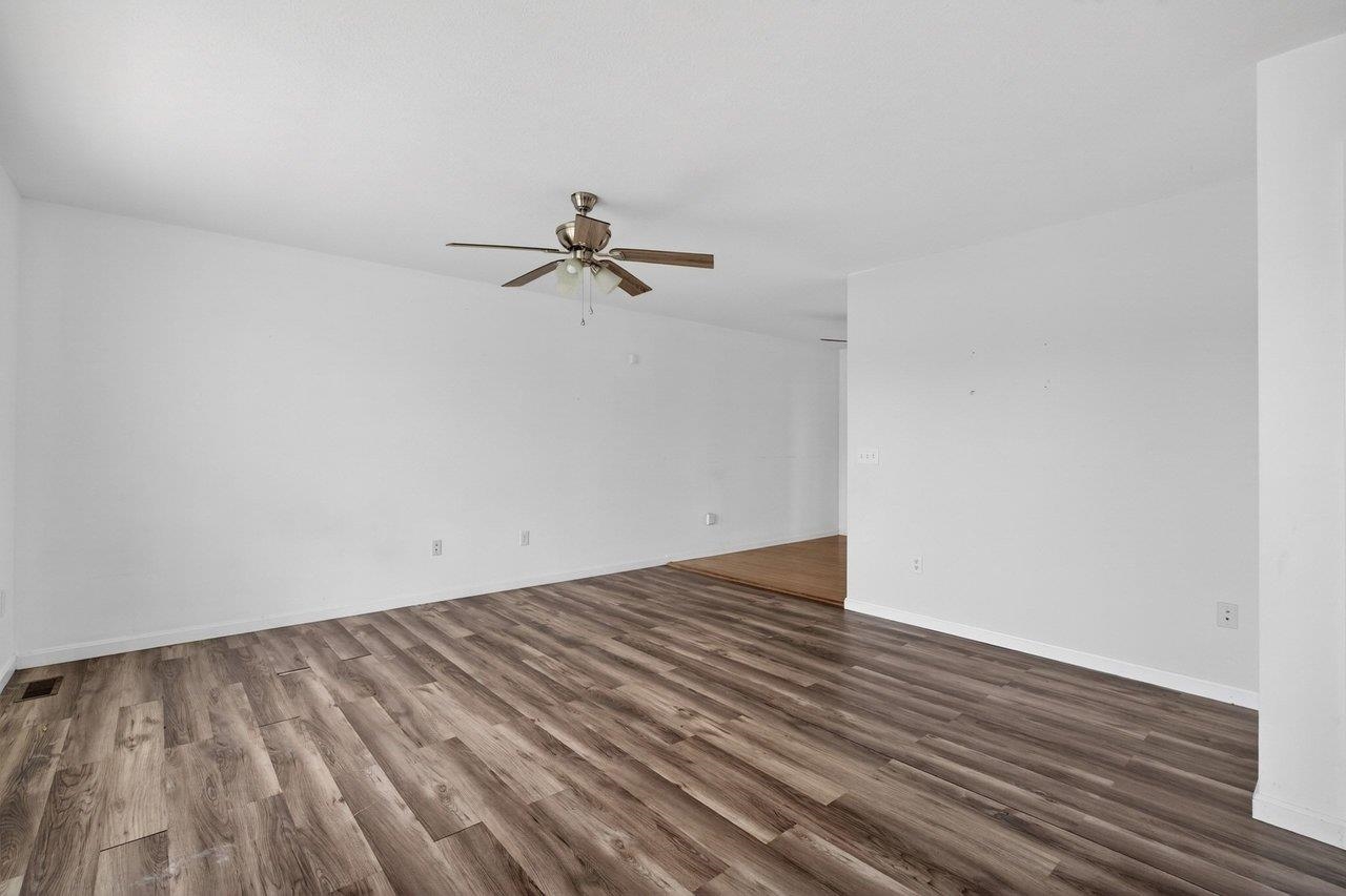 14895 WOODCREEK LN