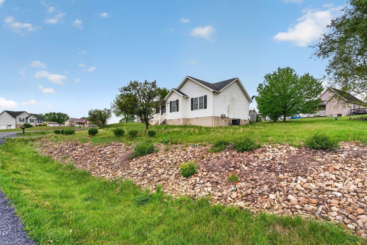 14895 WOODCREEK LN