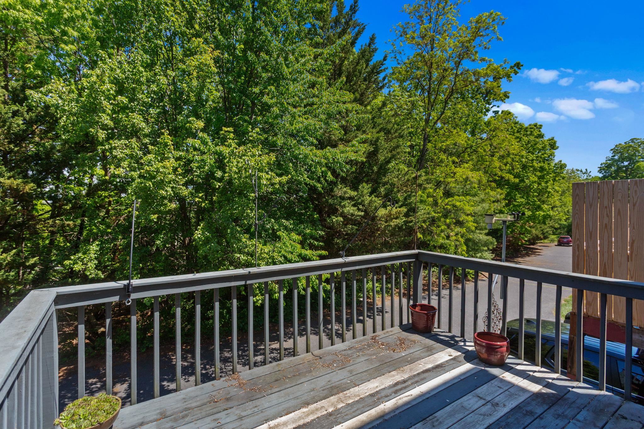 187 EMERALD DR