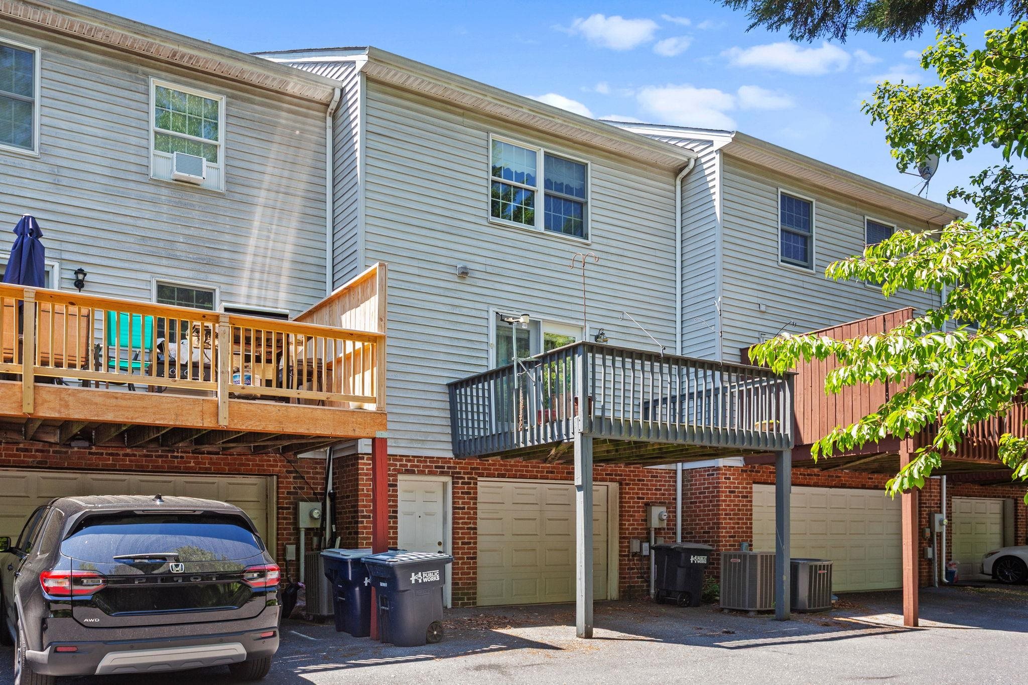 187 EMERALD DR